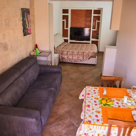 Borgo Antico فندق مبيت وإفطار